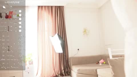 yuna_leen online show from December 1, 6:18 am