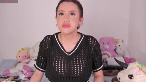 yunahott_ online show from January 19, 5:11 am