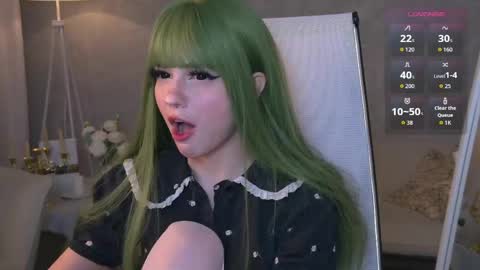 Snapshot of yunaleaf chatting on June 1, 9:49 pm Yuna online show from June 1, 9:49 pm