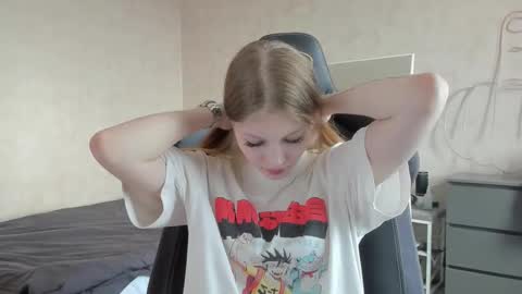 yunarosee online show from September 12, 11:21 am