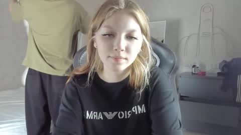 yunarosee online show from September 15, 4:29 pm