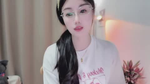 Snapshot of yuner0715 chatting on May 9, 3:28 pm YunEr online show from May 9, 3:28 pm
