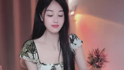 Snapshot of yuner0715 chatting on May 14, 4:19 am YunEr online show from May 14, 4:19 am