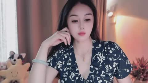 Snapshot of yuner0715 chatting on May 30, 7:05 am YunEr online show from May 30, 7:05 am
