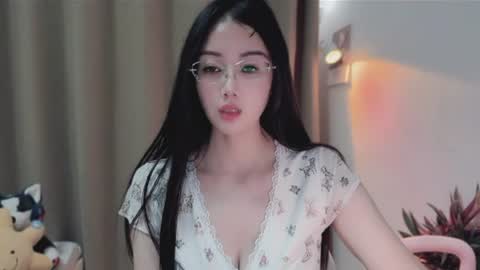 Snapshot of yuner0715 chatting on June 9, 3:12 pm YunEr online show from June 9, 3:12 pm