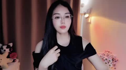 Snapshot of yuner0715 chatting on June 25, 4:01 am YunEr online show from June 25, 4:01 am