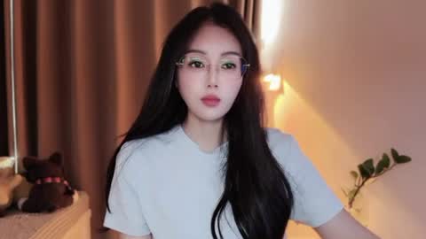 Snapshot of yuner0715 chatting on August 6, 3:30 am YunEr online show from August 6, 3:30 am