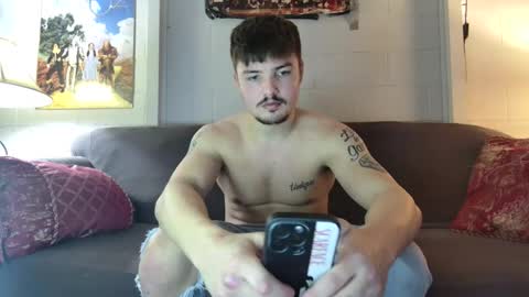 Snapshot of yungbul1 chatting on November 26, 4:57 am yungbul1 online show from November 26, 4:57 am