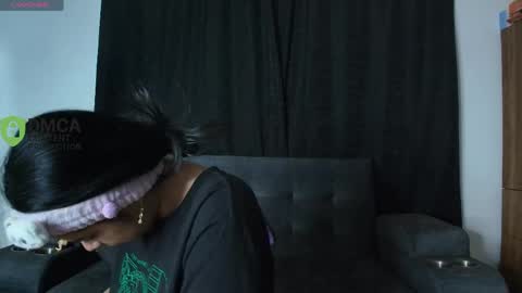 Snapshot of yungelitamor_ chatting on May 24, 4:50 am ELITA online show from May 24, 4:50 am