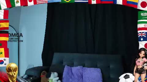 Snapshot of yungelitamor_ chatting on June 17, 4:48 am ELITA online show from June 17, 4:48 am