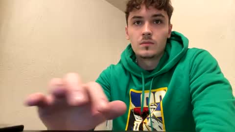 yungstudbev online show from January 1, 3:13 am