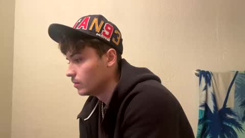 yungstudbev online show from January 10, 1:32 am