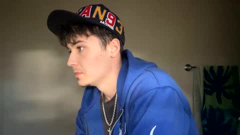 yungstudbev online show from January 19, 2:49 pm