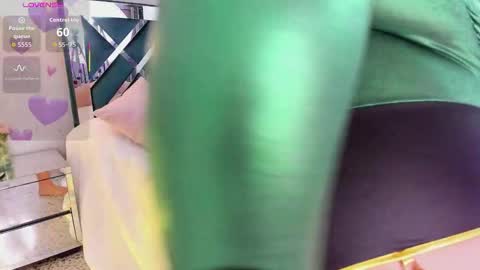 Snapshot of yunna7 chatting on December 5, 3:48 am Yunna online show from December 5, 3:48 am