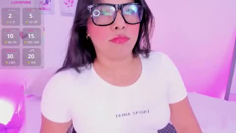 Yunna online show from March 17, 11:35 am