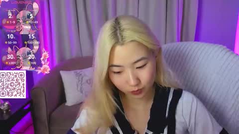 Yunna  online show from March 16, 12:49 am