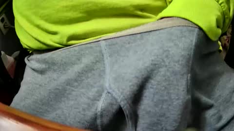 yuppers1234 online show from November 4, 5:45 pm