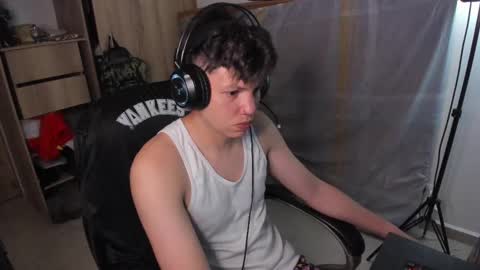 yurii_moody online show from February 23, 12:30 am