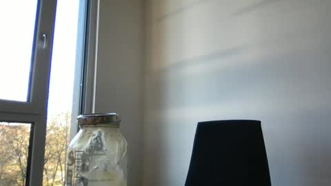 yvesbunnny online show from November 19, 11:43 am