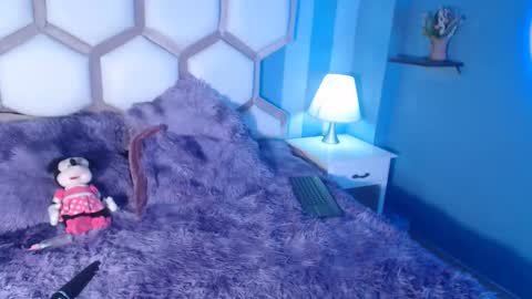 Snapshot of yvi_taylor chatting on June 10, 4:28 pm yvi online show from June 10, 4:28 pm