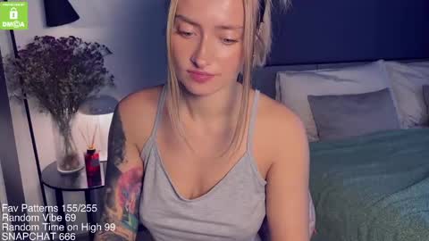 The Queen Bitch of the United Kingdom online show from February 13, 5:37 am