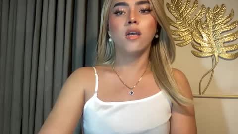 Miss Cali online show from December 3, 6:48 am