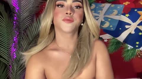 Miss Cali online show from December 29, 10:36 pm