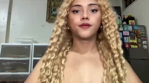 Miss Cali online show from October 21, 4:51 pm