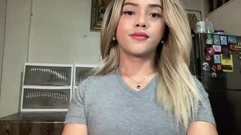 Miss Cali online show from March 15, 9:32 pm