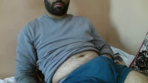 Snapshot of yxxtxxdentyk chatting on May 6, 5:35 am Bi BearXXX online show from May 6, 5:35 am