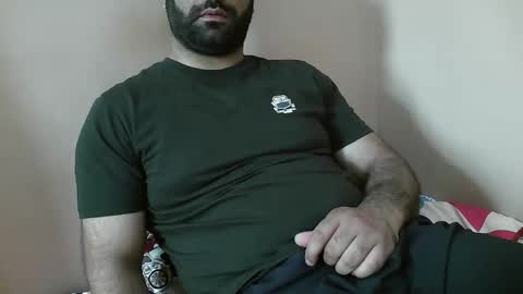 Snapshot of yxxtxxdentyk chatting on June 4, 4:51 am Bi BearXXX online show from June 4, 4:51 am