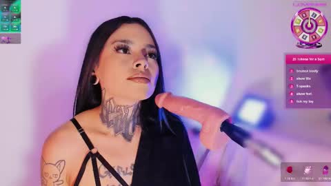 Snapshot of z_e_t_h_a chatting on September 15, 6:02 am tazzie online show from September 15, 6:02 am