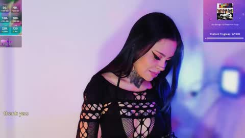 Snapshot of z_e_t_h_a chatting on September 28, 5:35 am tazzie online show from September 28, 5:35 am