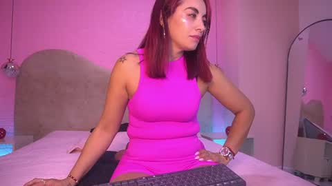 Snapshot of z_zoe_ chatting on July 31, 3:06 am Zoe online show from July 31, 3:06 am