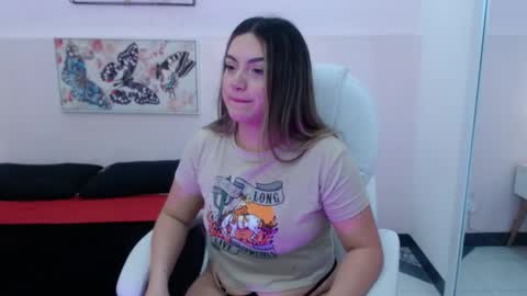 Snapshot of zaai_ chatting on December 4, 11:19 am Zai online show from December 4, 11:19 am