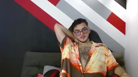 Zack  online show from November 17, 7:08 pm