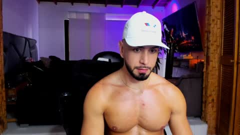 Snapshot of zac_levis chatting on December 21, 3:20 pm Zac Jhordan online show from December 21, 3:20 pm