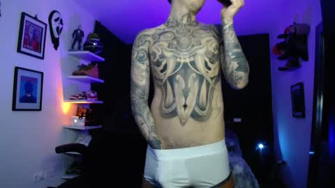 zac_muller1 online show from November 27, 6:48 am