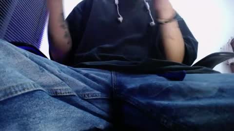 Snapshot of zac_watson chatting on May 19, 3:57 am Zac Freelance model online show from May 19, 3:57 am