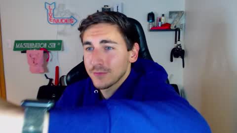 Zach Rhyder online show from December 12, 2:04 am