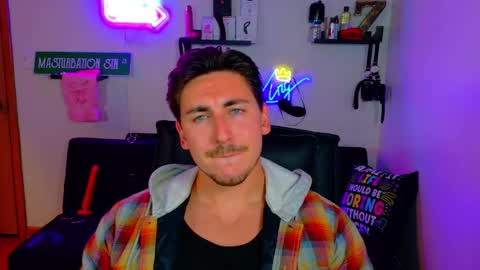 Zach Rhyder online show from September 18, 12:45 am