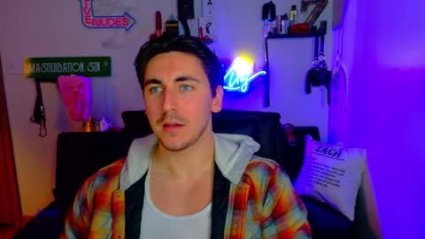 Zach Rhyder online show from March 4, 3:12 am