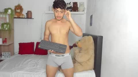 zack online show from September 12, 12:05 pm