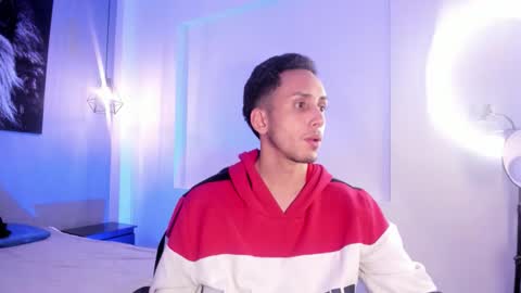 Snapshot of zack_isback chatting on April 10, 11:42 pm zack_isback online show from April 10, 11:42 pm