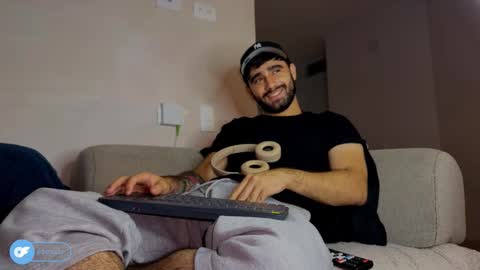 Snapshot of zack_sullivan22 chatting on December 3, 7:27 am zack_sullivan22 online show from December 3, 7:27 am