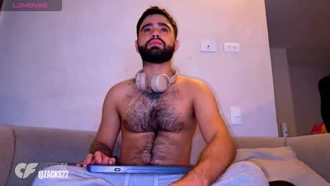 zack_sullivan22 online show from March 4, 8:09 am