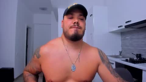 Snapshot of zackconnorsx chatting on July 3, 9:05 am Zack online show from July 3, 9:05 am
