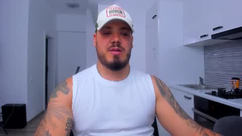 Snapshot of zackconnorsx chatting on July 4, 9:32 pm Zack online show from July 4, 9:32 pm