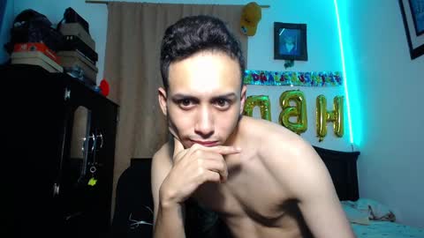 Snapshot of zackdriussyx chatting on March 8, 10:00 am zackdriussyx online show from March 8, 10:00 am