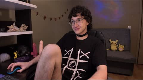 Snapshot of zackstivensen chatting on January 24, 11:45 pm Zachary next stream on monday online show from January 24, 11:45 pm